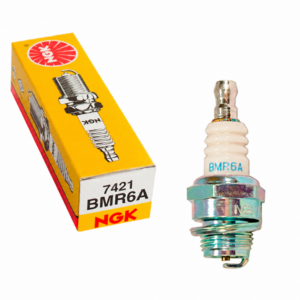 Bujia para motores 2 tiempos marca NGK referencia BMR6A bujia para guadañas motosierras fumigadoras a 2 tiempos